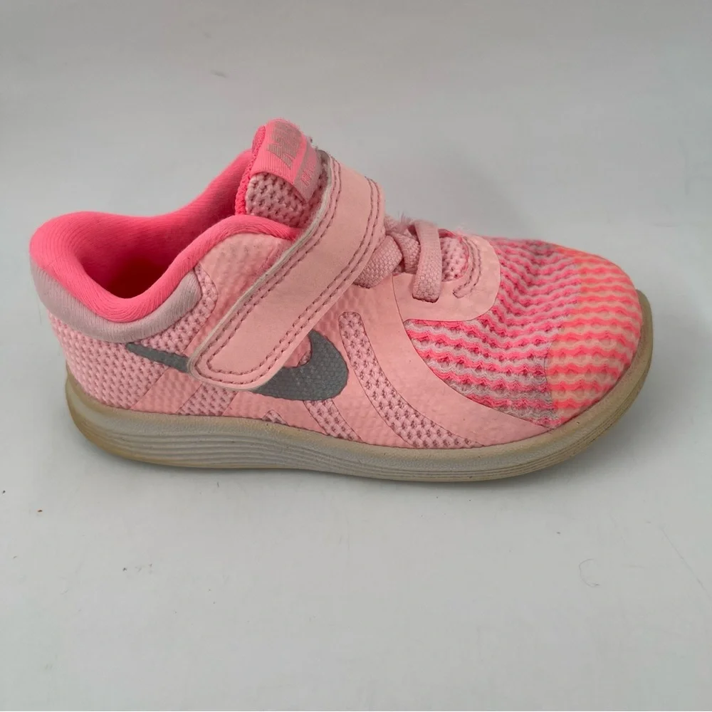 Nike Girl’s Revolution 4 - SZ 7C - Pink Hook & Loop Mesh Sneakers Shoes